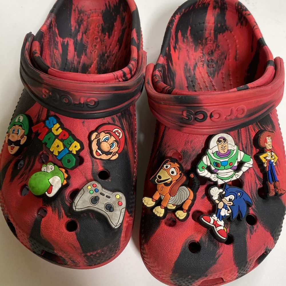 Children’s size 11 crocs - Picture 2 of 5